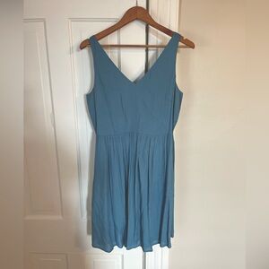 Loft Dress, Deep V-neck, Faded/light blue, size 4 (fits more like a 6/8)